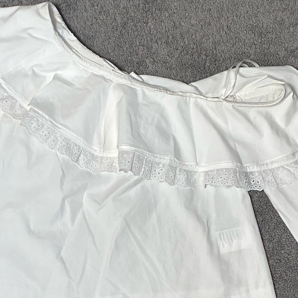 Club Monaco one shoulder ruffle blouse white - Picture 2 of 3